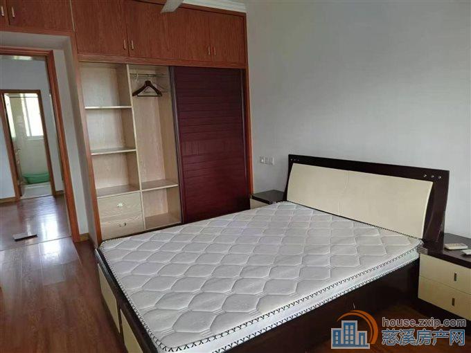 城东新村64平112万4楼精装可读书