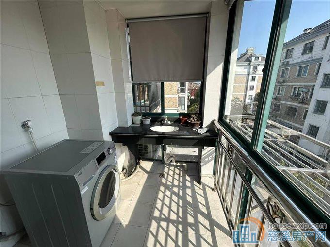 胜地名苑143平140万