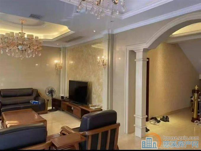 白彭兴隆苑三间三楼精装送大院子