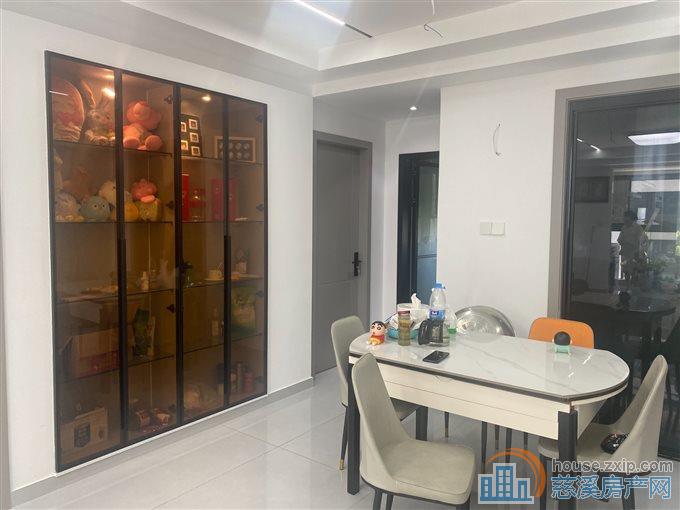 洋房云颂府精装修115平方145万直接