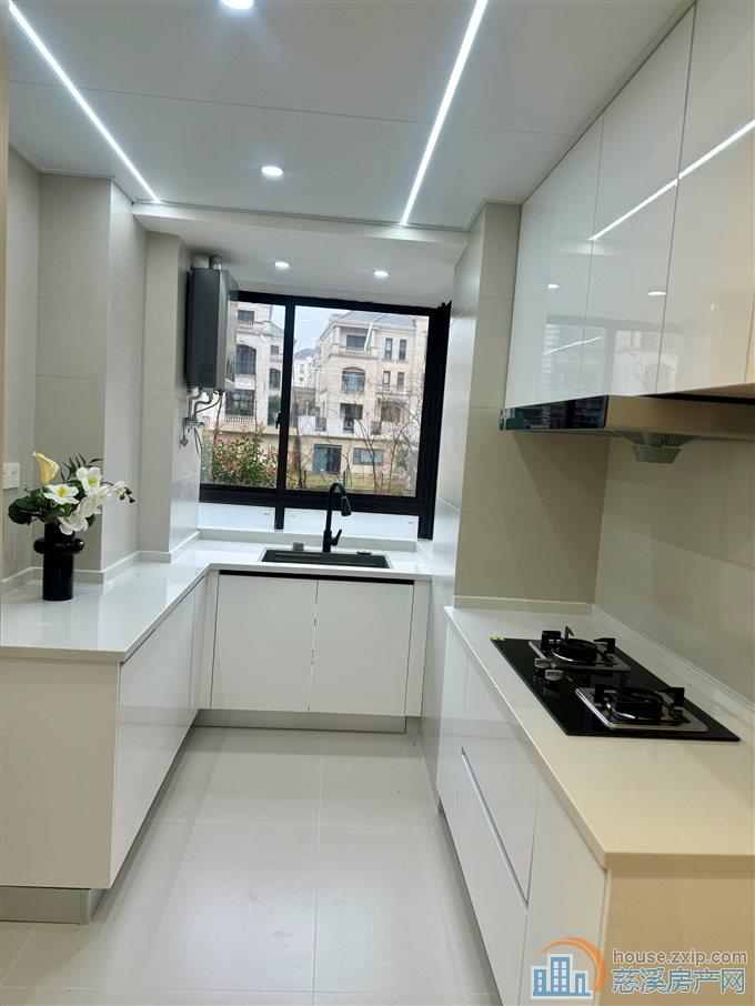 蔚蓝云图豪华装修3室直接房源密码在