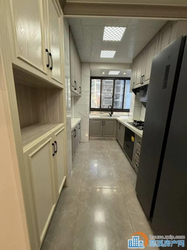 星光家园 精装电梯洋房 带地暖保养好