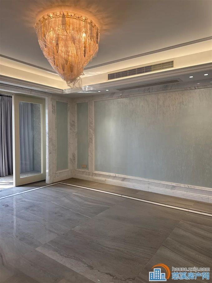 华润凯旋门 豪装未住过221平方418万