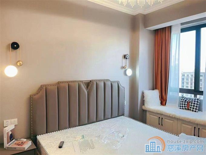 尚德家园黄金楼层 64平储物间精装新