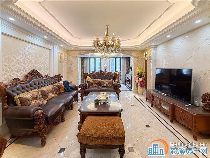 财富中心 172平豪装100万 送车位