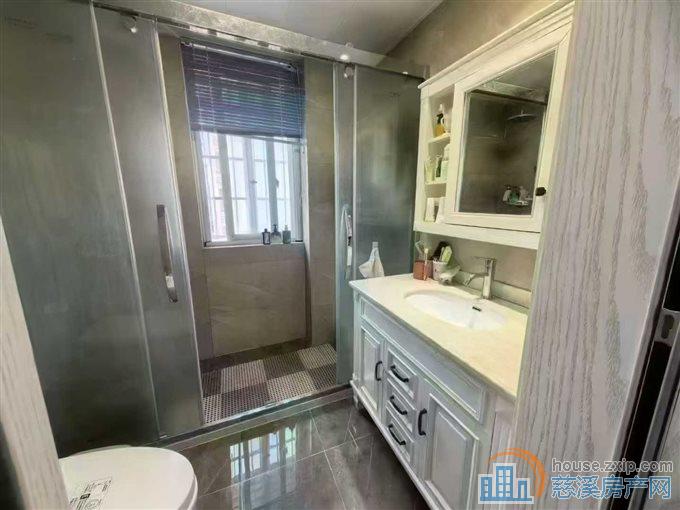 星光家园二期电梯洋房85平98万