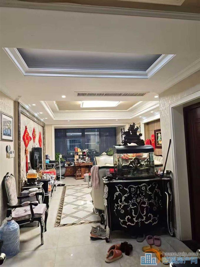 急售康桥家园3楼三室+车位储藏间精装直接