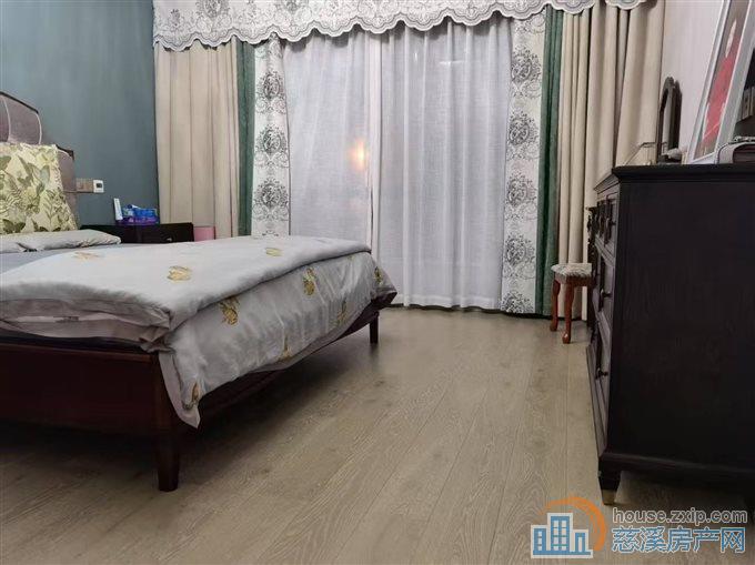 祥生祥园140平东边套精装车位另算