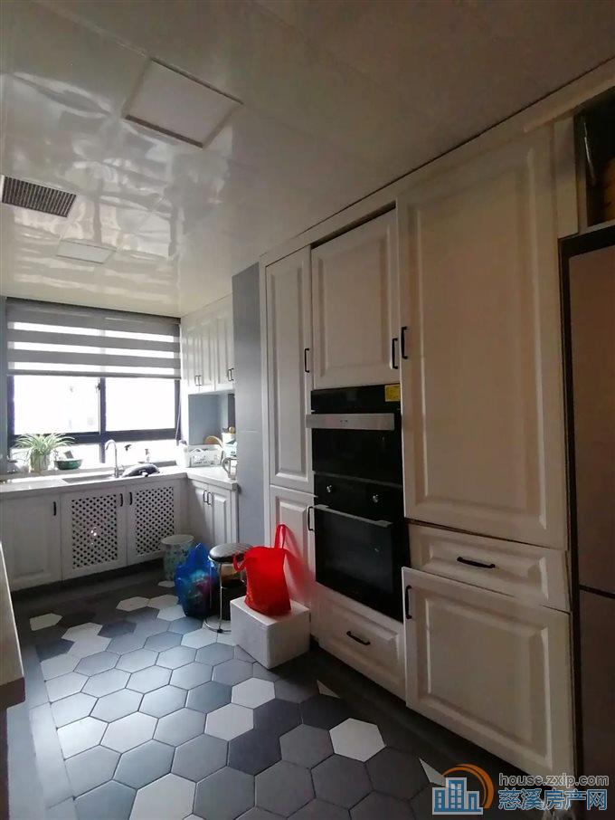 慈悦湾花苑159平218万全屋地暖