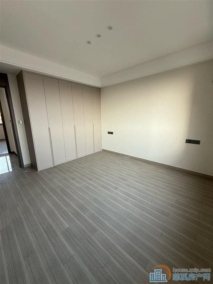 尚德家园 90平10层电梯洋房全新精装