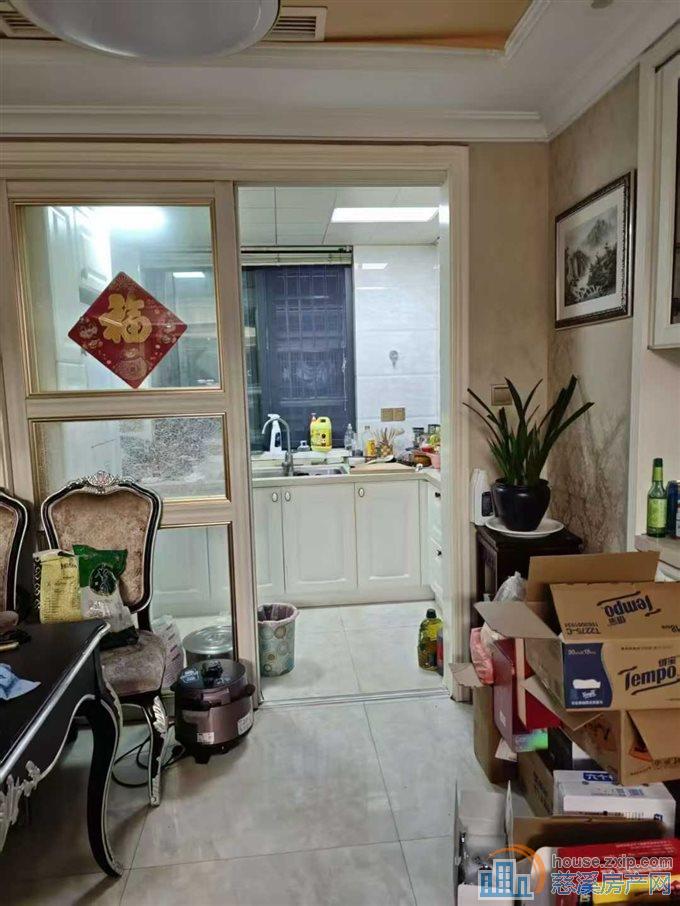 急售康桥家园3楼三室+车位储藏间精装直接