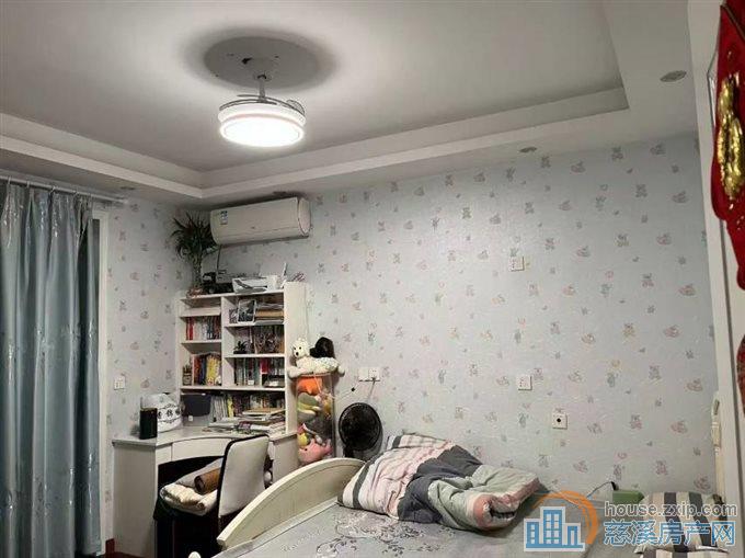 阳光城一期元亨雅园113平精装168万