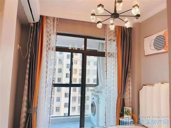 尚德家园黄金楼层 64平储物间精装新