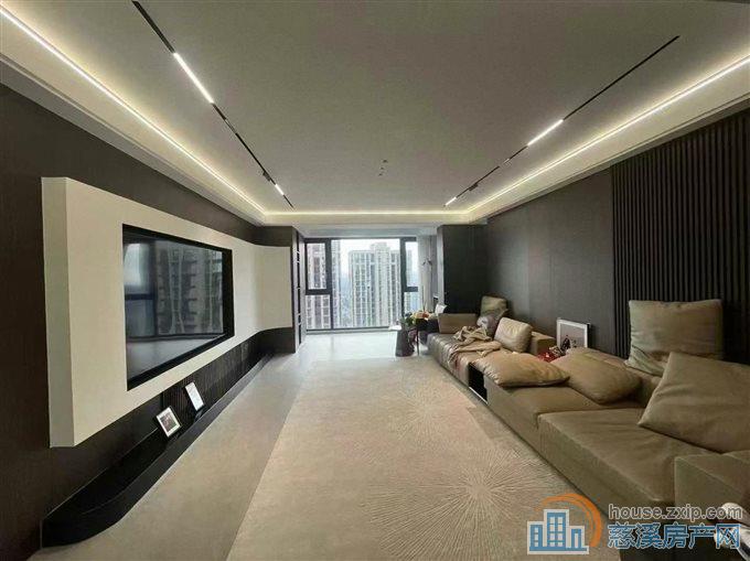 江滨江景苑朝南三大开间338万