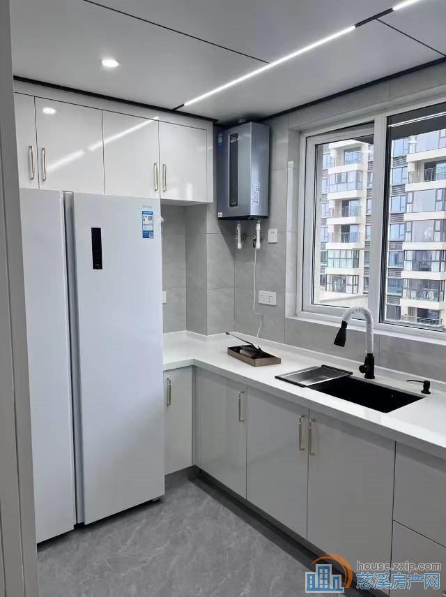 月桂府106平三房好楼层车位128万