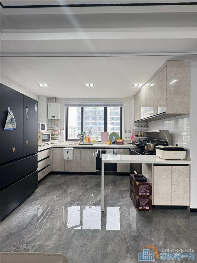 阅江府精装修，黄金楼层