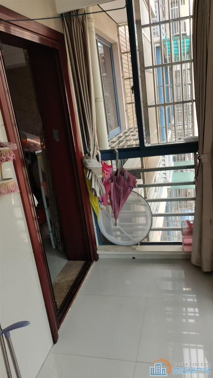 天和家园5楼130平 精装保养新140万