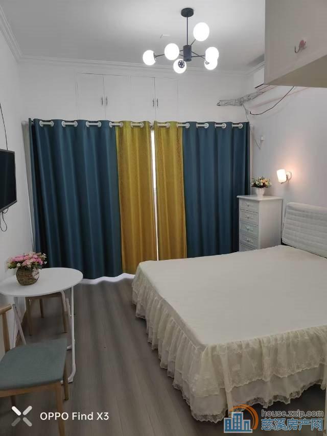 中凯华庭2楼37平一室精装40万满2年