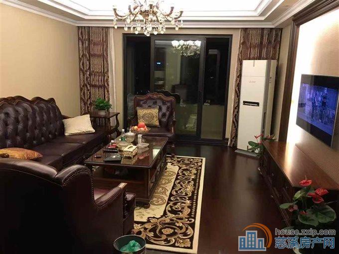 金地鸿悦192平方精装车位320万