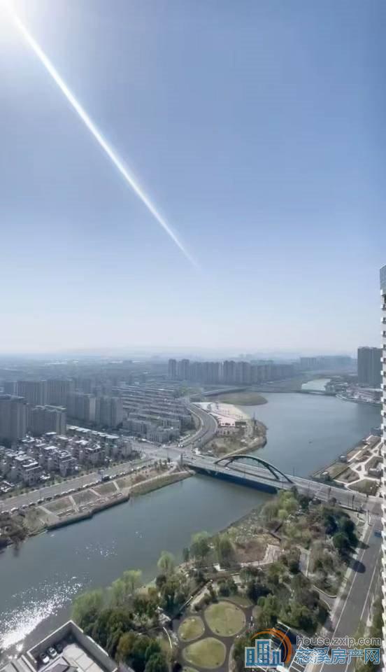 云顶大平层381平十车位