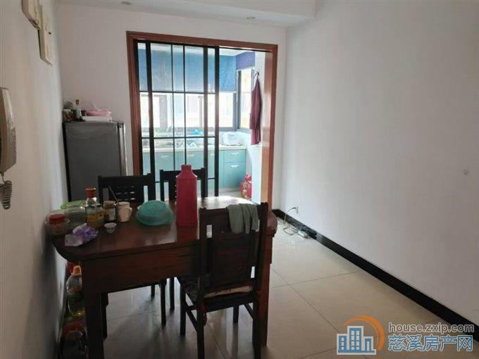 ​百合家园4楼，86平方，85万精装