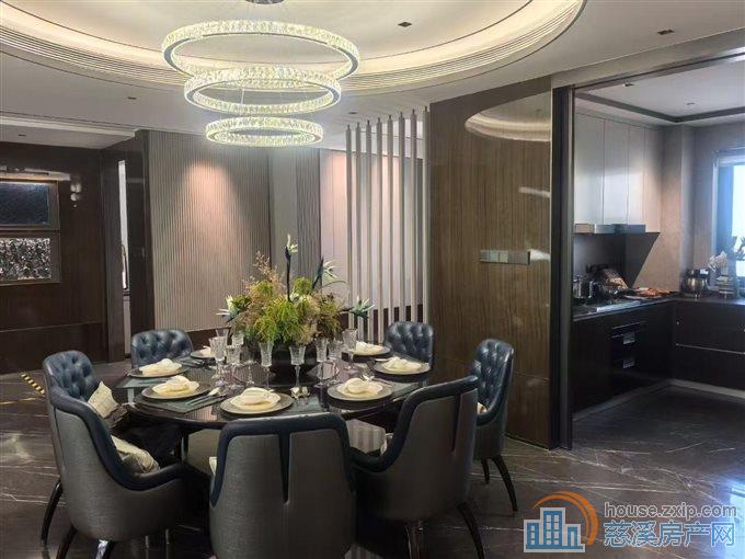 上河檀府样板间143平和195平可售了