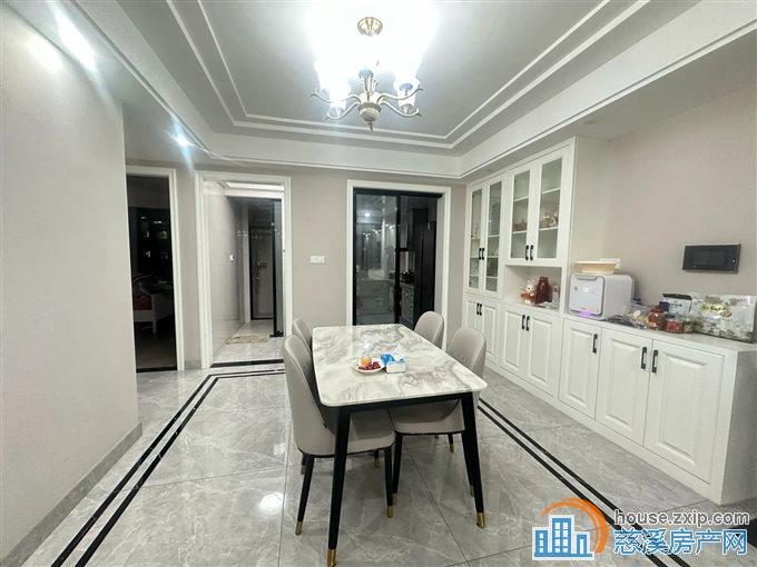 复地二期 精装125平方155万低总价