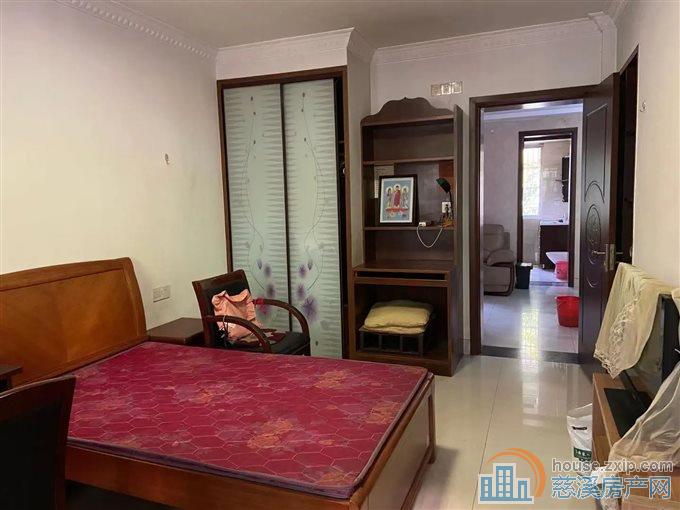 金山南区 低楼层 精装保养好