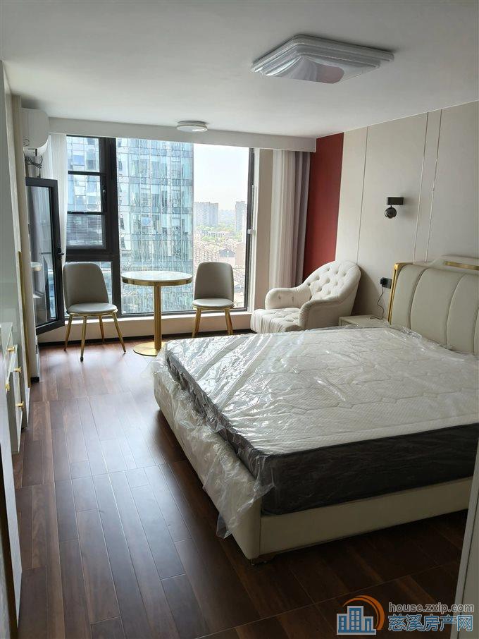 水映天成48平85万豪华装修一居室