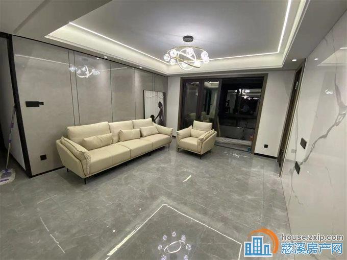 江南大院 精装洋房 143平285万边套