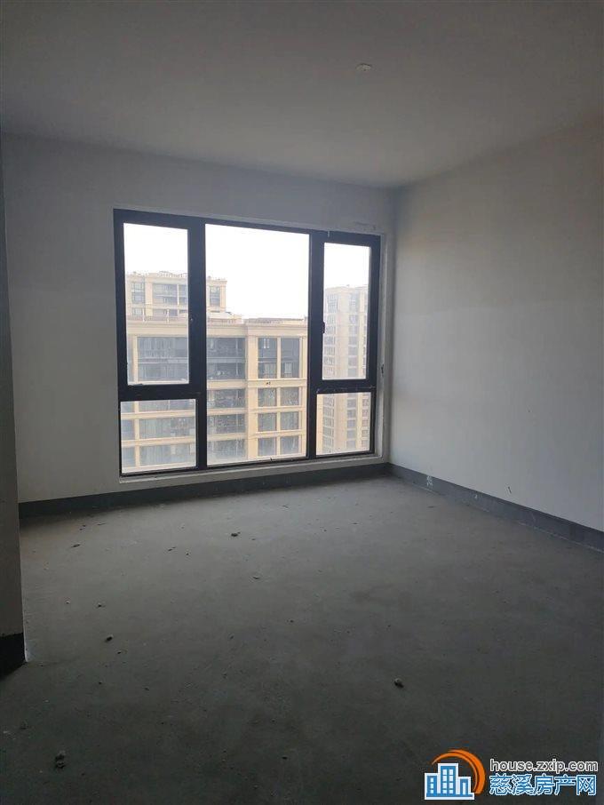 绿城诚园130.59平169.5万