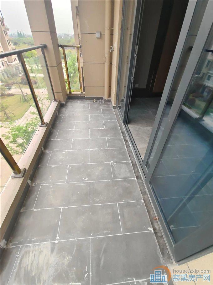 恒大河悦府 精装洋房130平方120万 