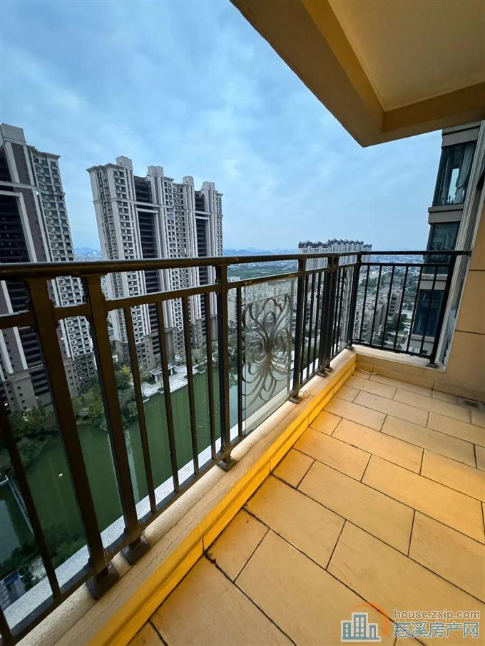 恒大河悦府117平89万湖景房黄金楼