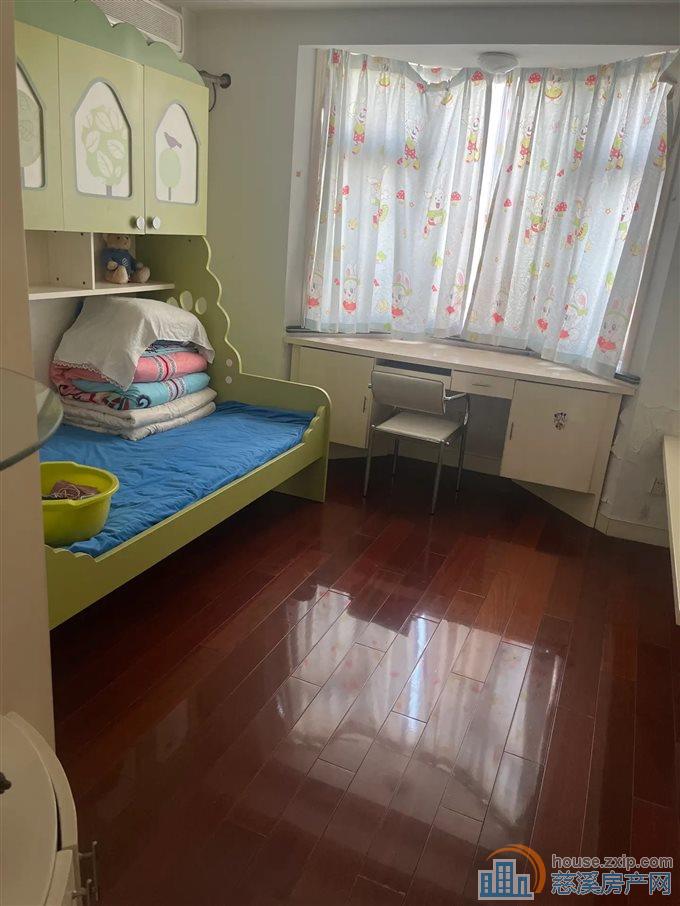 东兴苑南区126平112万精装三房位置好