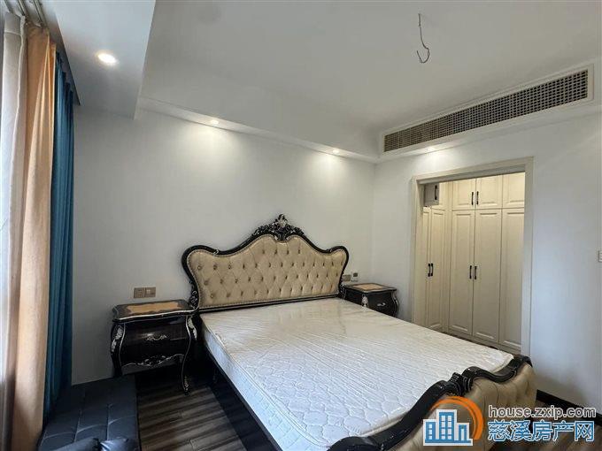 华润凯旋门 精装带大露台 有车位