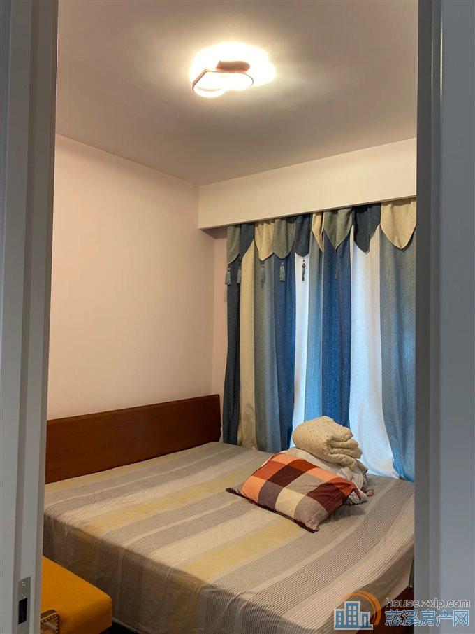 中交盛湖美庐102平220万明月书包