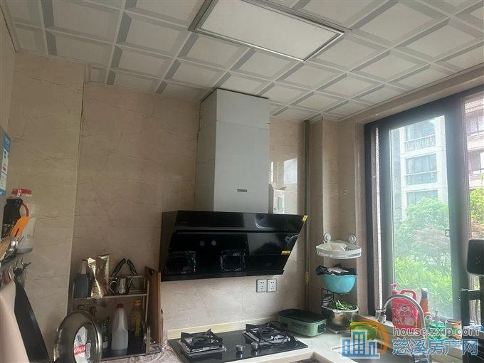 城市桃源84平109万带地下室杂物间