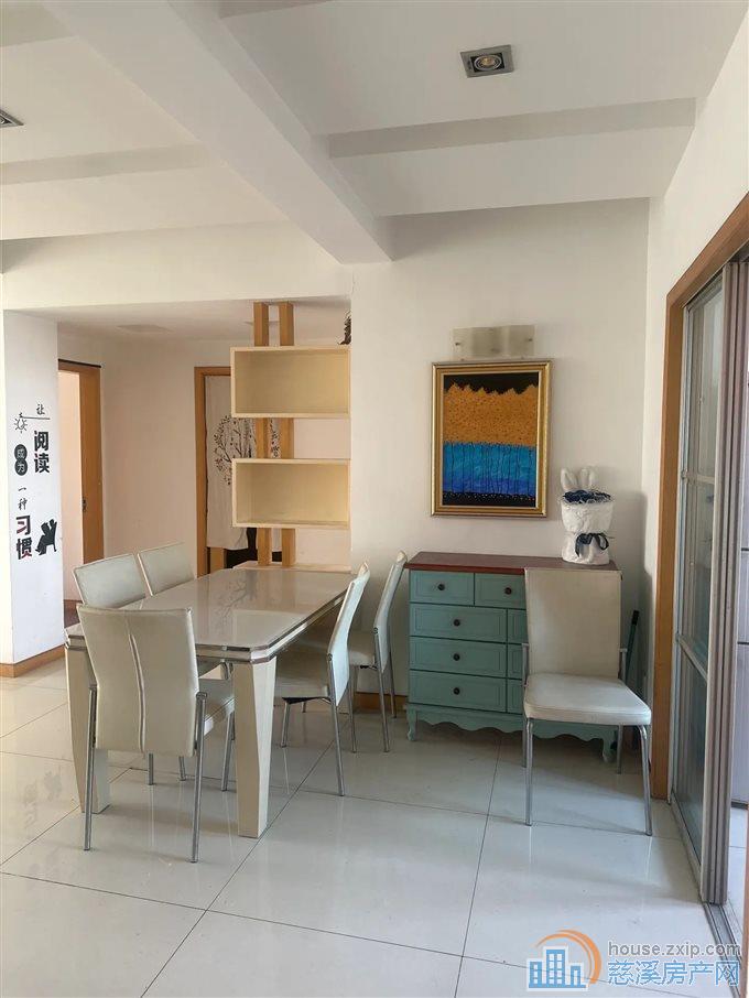 玲珑小区  精装 带车位 实验小学无在读