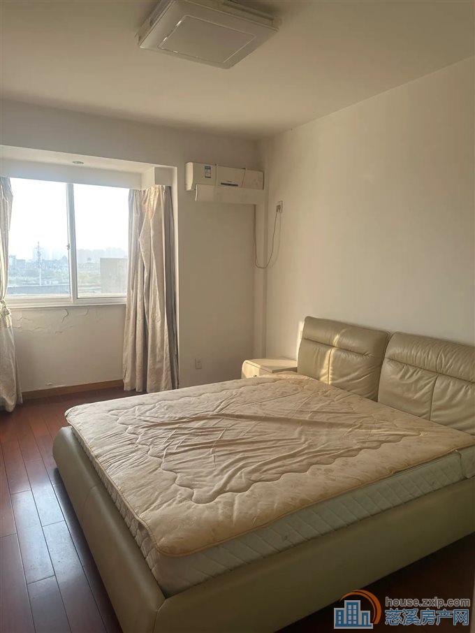 玲珑小区  精装 带车位 实验小学无在读