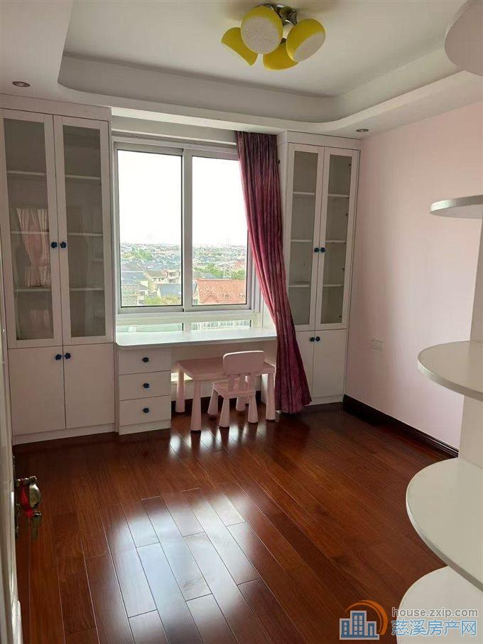 梵石花园141平带车位储藏间欧式精装