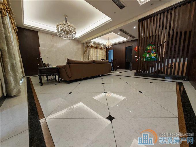 复地御溪雅苑别墅满两年带车位628万