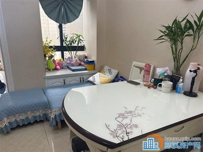 梅林苑 精装小户型 满两年