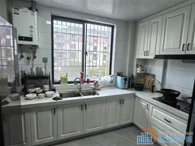 白彭双桥苑110平楼梯房三室精装好楼层