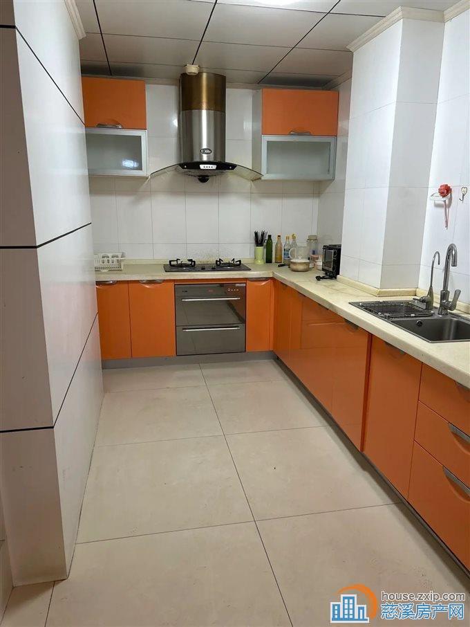 嘉和名苑 精装138平155万送大车库