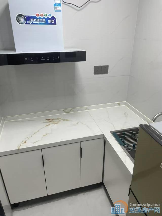 解放西街附近公寓