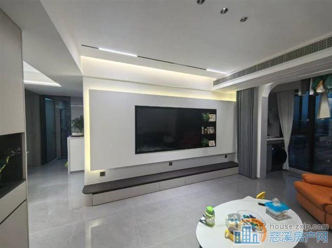 梅林苑92平东边套楼层佳精装129.8万