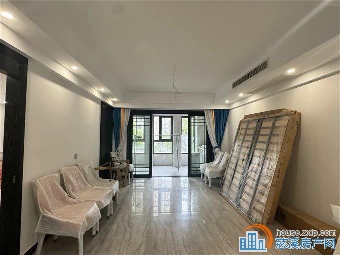 华润凯旋门 精装带大露台 有车位