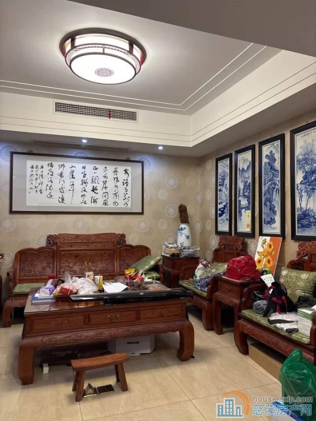 双桥苑别墅 二间三楼 精装修 国有出让