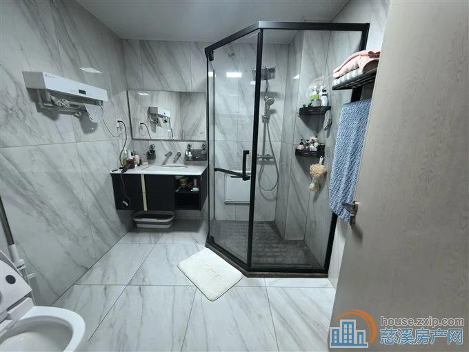 鸣北小区152平方豪华装修178万