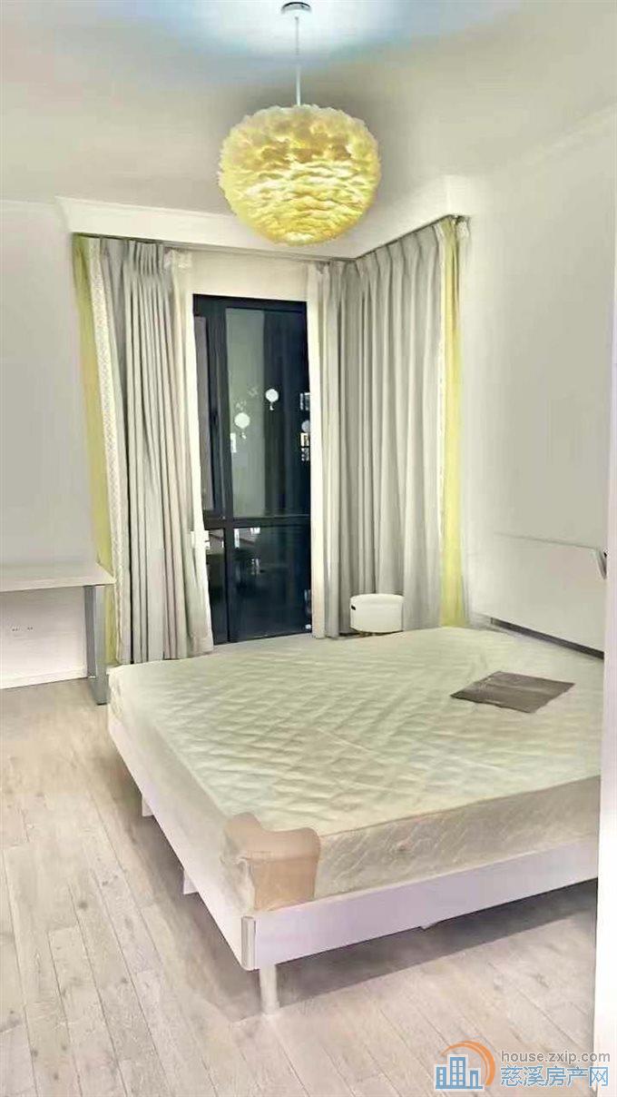 界牌小区电梯91平室两精装可读书